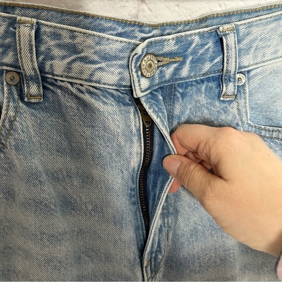 American Eagle Mineral Wash Destroyed Knee Straight Leg Mid Rise Jeans - Picture 8 of 16